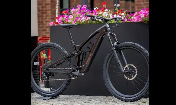 Rowery enduro i górskie – idealny wybór dla pasjonatów jazdy terenowej Rowery enduro i górskie – idealny wybór dla pasjonatów jazdy terenowej