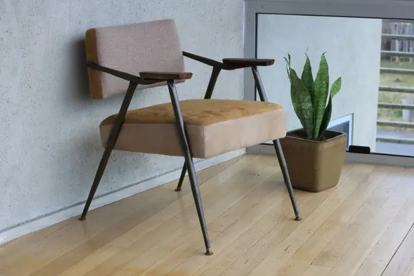 Synonim komfortu i designu w Twoim domu – poznaj fotele uszaki i krzesła tapicerowane Synonim komfortu i designu w Twoim domu – poznaj fotele uszaki i krzesła tapicerowane