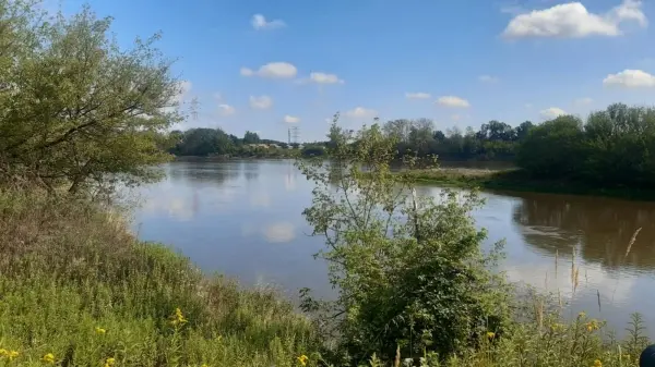 Łęgi i plaże - letni spacer brzegiem Wisły z Warszawską Grupą OTOP 