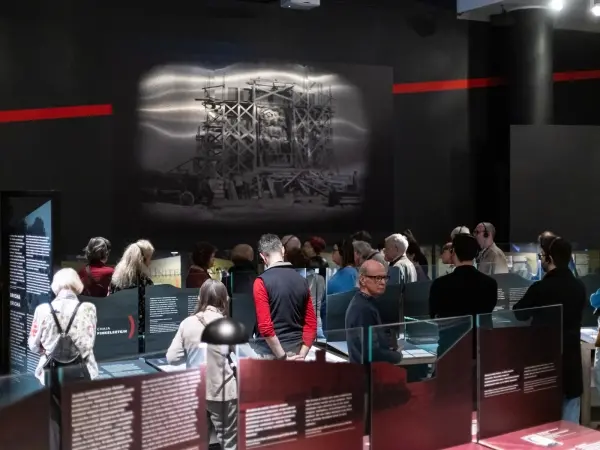 "1945. Nie koniec, nie początek" – oprowadzanie w języku ukraińskim po wystawie czasowej // "1945. Не кінець, не початок" – екскурсія українською мовою  