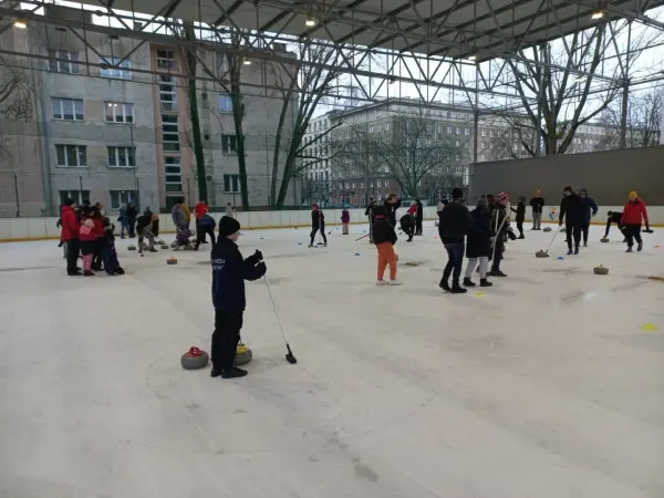 Otwarte treningi curlingu