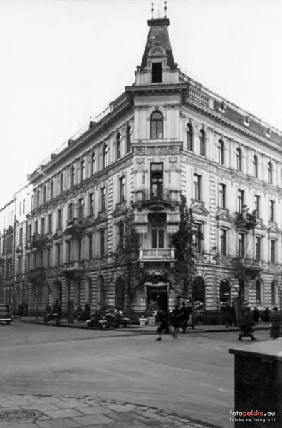 Lata dwudzieste, lata trzydzieste • Ulica Krucza