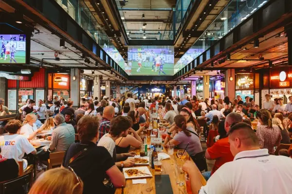 Piłkarskie emocje w Food Hall Elektrownia Powiśle | Polska - Litwa