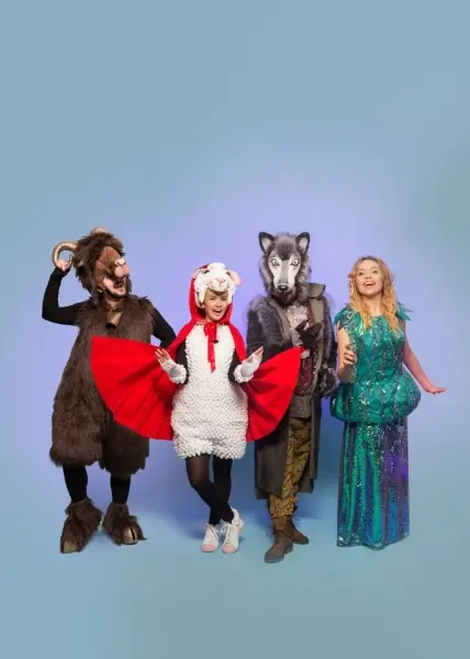 Ekologiczny spektakl dla dzieci „Wywrócona Bajka o Kapturku” / Teatr Kultureska